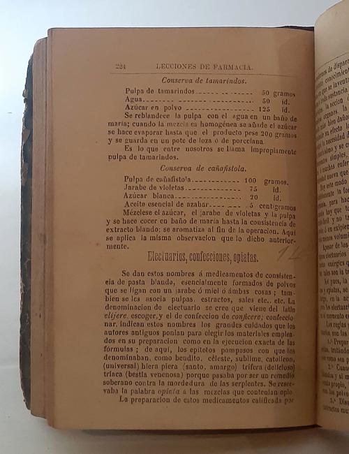 Medina, Bernardino : [Medicina] Lecciones de farmacia por e