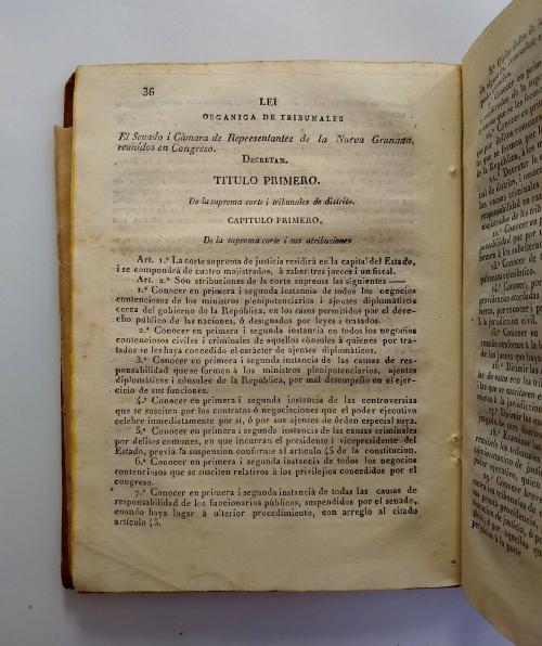 Colección de las leyes i decretos espedidos por el Congreso