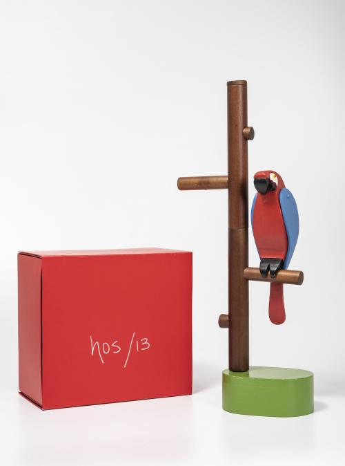 Ana Mercedes Hoyos Colombia, 1942 - 2014 : Guacamaya 
